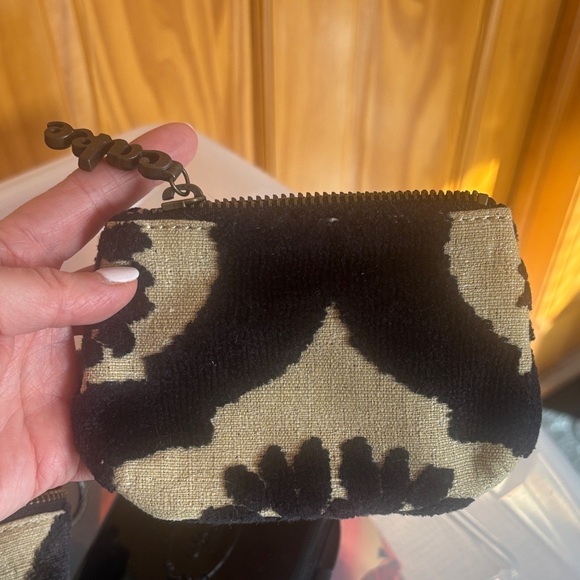 Cake Black and Cream Floral Baby Bag - Picture 5 of 10